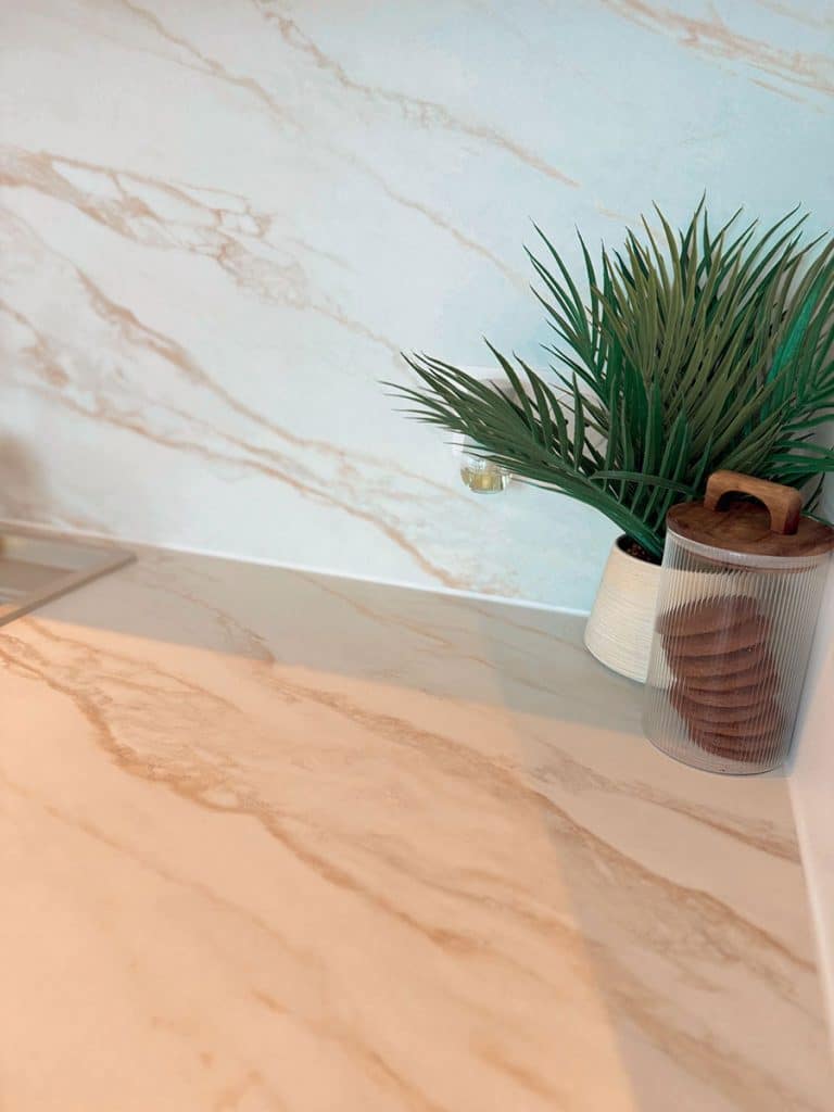 cuisiniste installation cuisine plan travail pierrelaye